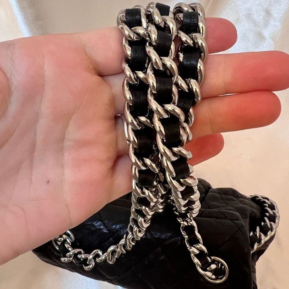 🚫SOLD🚫CHANEL Chain Around Leather Crossbody Bag - Picture 7 of 15